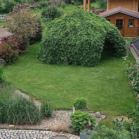 Mit Garten, Weinlaube Und Aussenpool Holiday home *